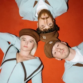 Clean Bandit