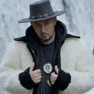 F. Charm
