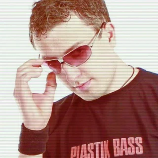 Plastik Bass