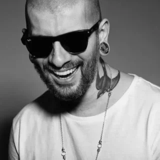 Vali