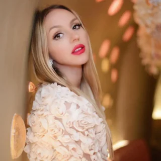 Viktoria Sunshine