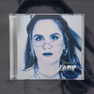 X O Anne